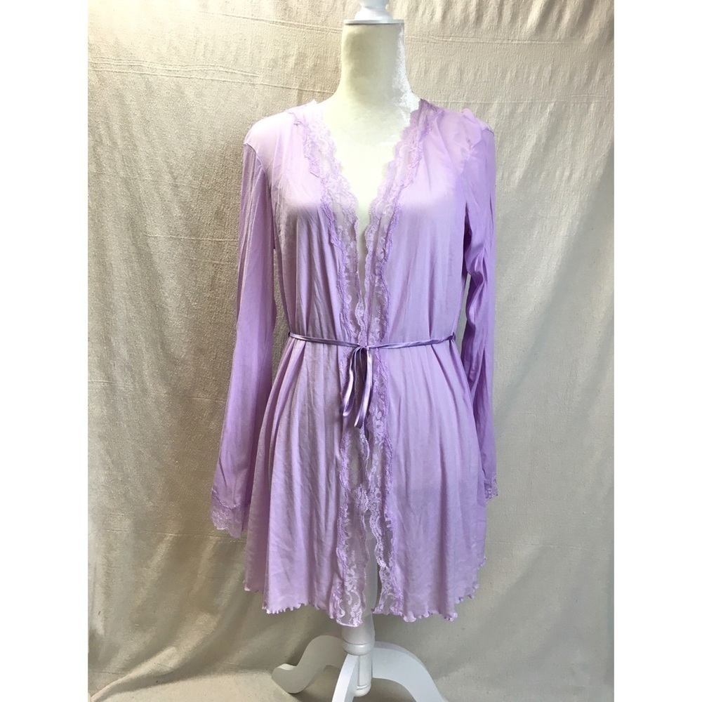 Victoria’s Secret Sheer Mesh Lace trim shorty robe